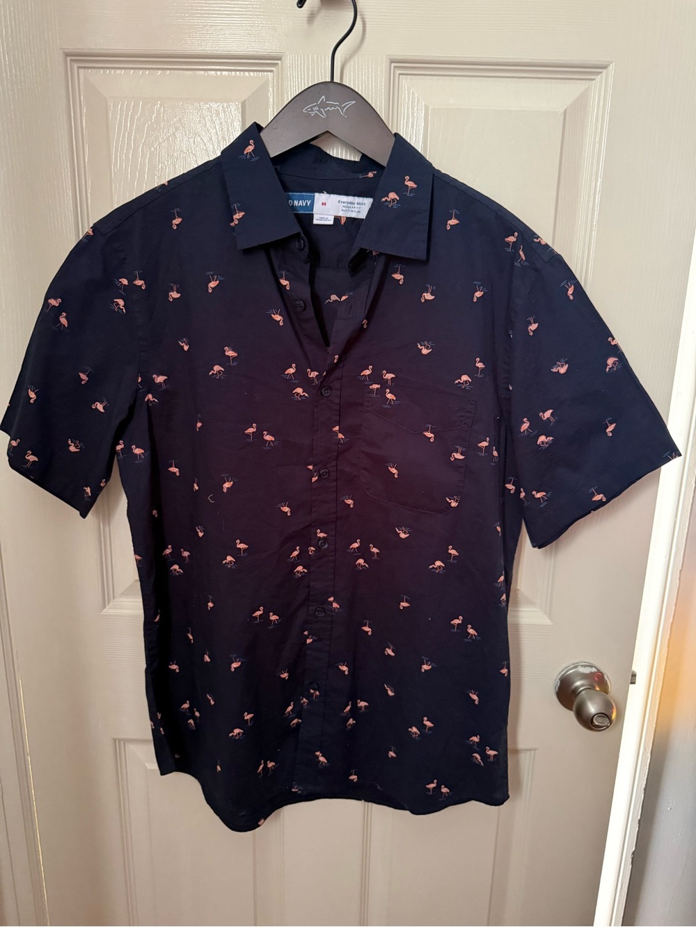 NWOT Old Navy Short-Sleeve Flamingo Print Shirt Men’s Medium